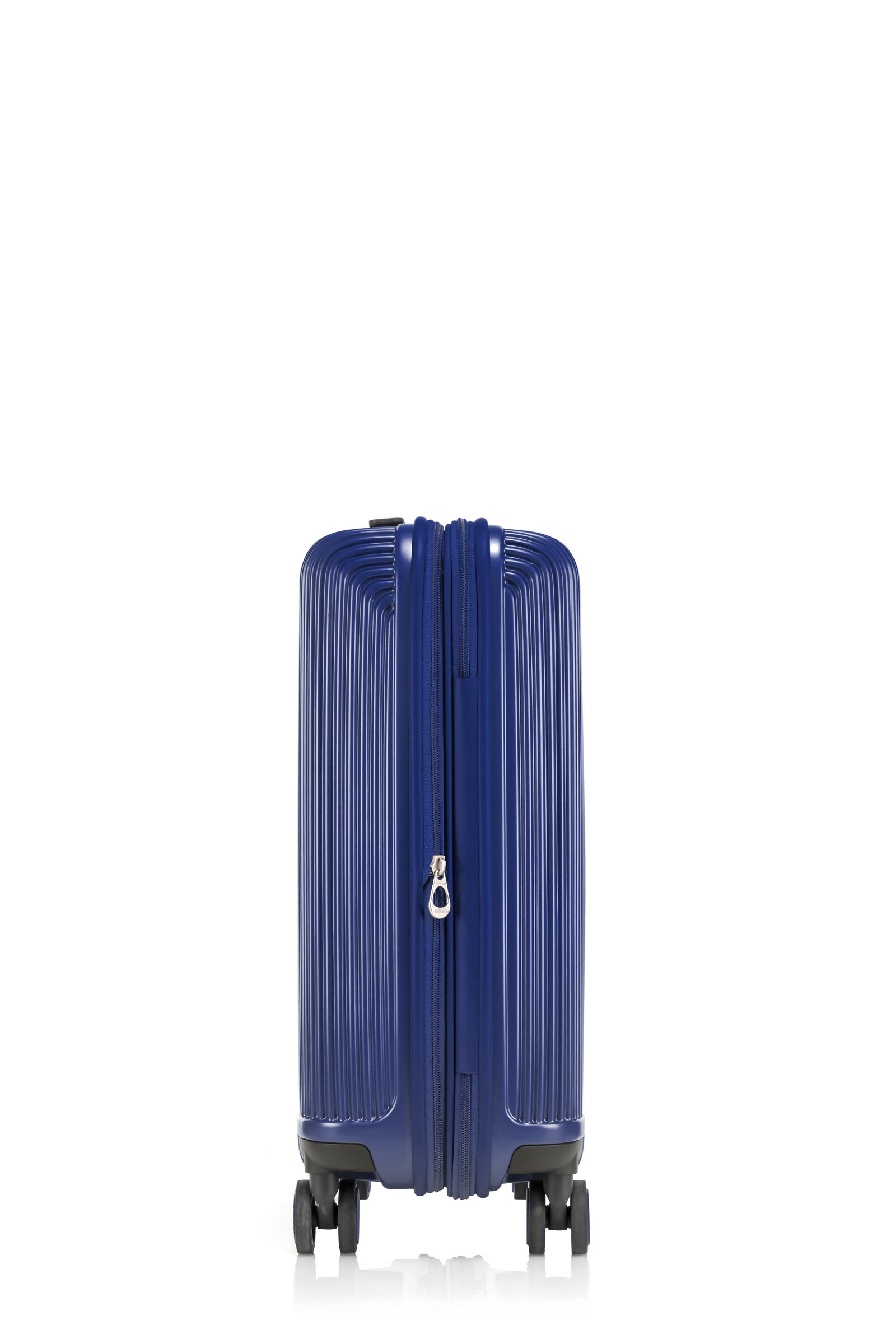 American tourister modern dream spinner 55 top