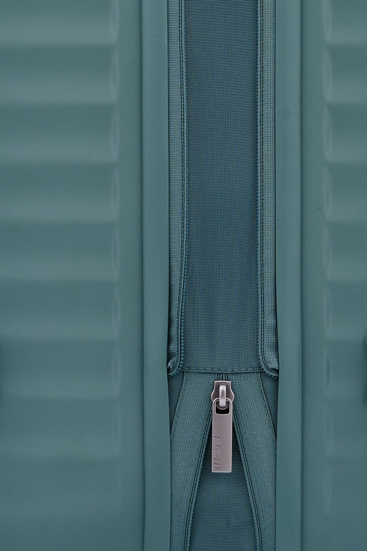 FRONTEC SP 54/19 EXP TSA OS V2  usp | American Tourister