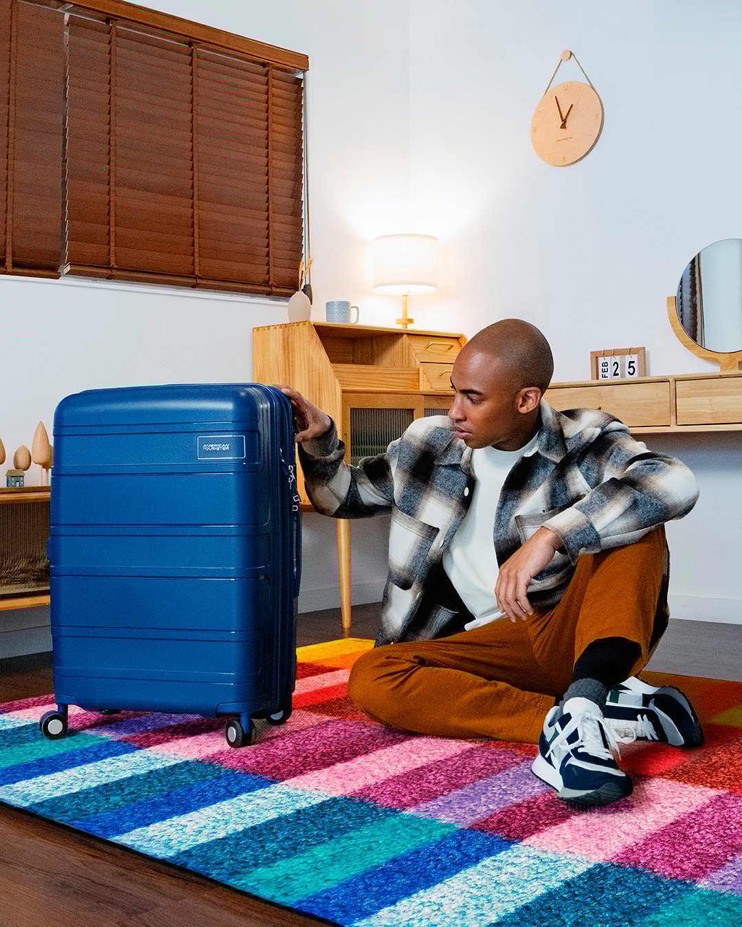 LITEVLO SPINNER 55/20 TSA  lifestyle | American Tourister